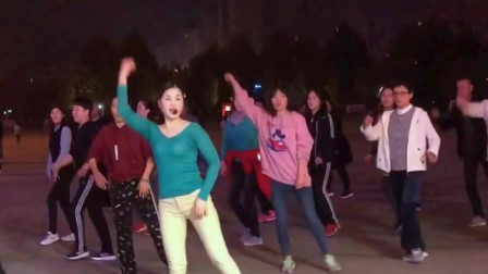 青青世界广场舞 网红32步广场舞 往事如烟DJ 全民健身