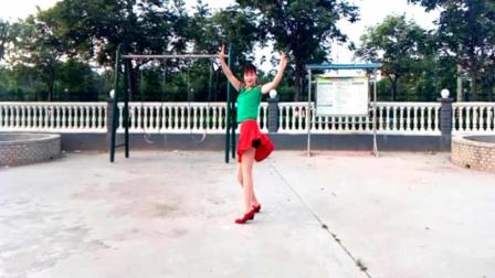 红豆广场舞 情歌健身舞  一见钟情 非常好看分享给你