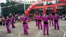 龙家源姐妹广场舞《爱的世界只有你》