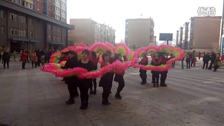 小云之恋广场舞2016春节表演扇子舞《中国美》