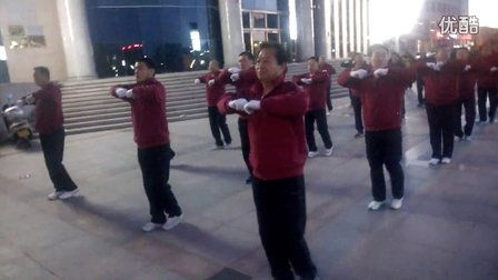 杭锦后旗政府广场《快乐舞步》健身操队