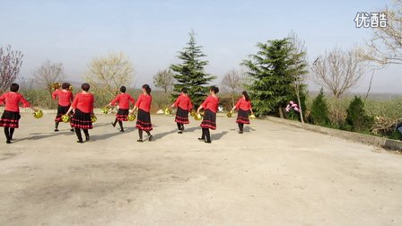 崖子镇河北村广场舞《油菜花之恋》