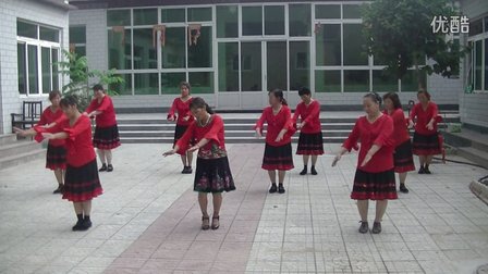 张里村广场舞 大街小巷都听我的歌