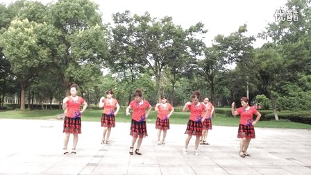 业余爱好阿芳姐妹广场舞《泉水叮咚响》经典歌曲好听好学