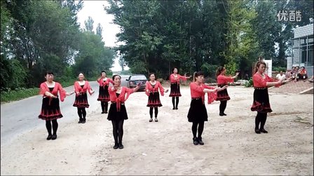 张家洼子友情飘香广场舞《大街小巷都听我的歌》