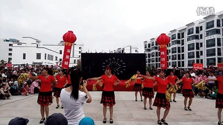泉山镇永宁村桂萍广场舞参赛作品《雪莲姑娘》比赛