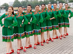 云裳广场舞 《马背上的情歌》 含背面分解教学