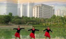 广西柳州彩虹健身队姊妹花广场舞  《两个人》  编舞 兴梅