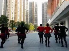 可爱妈妈广场舞《你牛什么牛》
