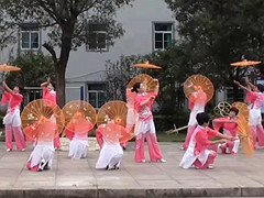 茉莉广场舞《江南梦》16人变队形  原创表演比赛节目